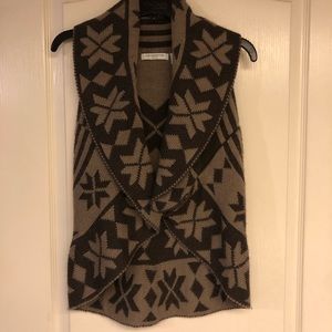 Liz Claiborne Brown Design Vest